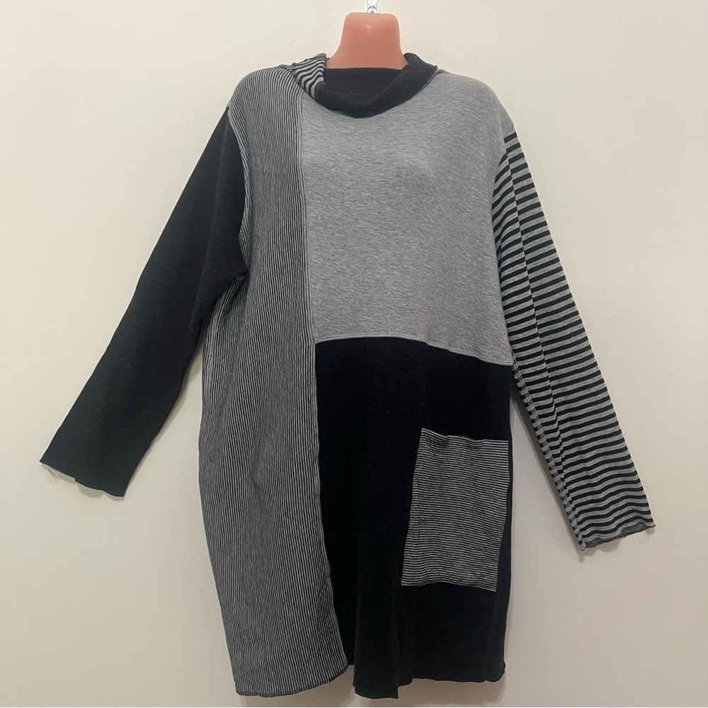 Iridium Womens Tunic Top Striped Black Gray Gothic Mobwife